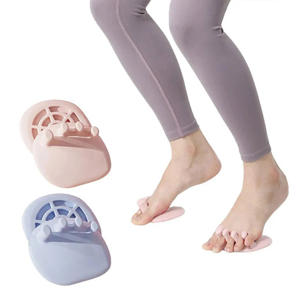PAIR OF ARCH FOOT TRAINER